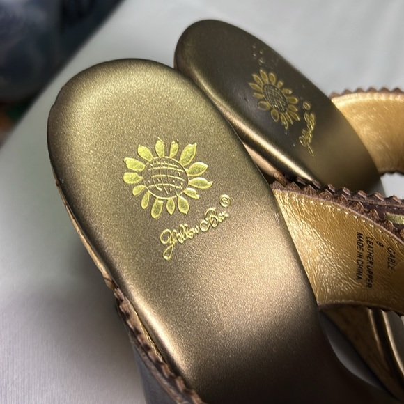 Yellow Box Gable Buckle Rhinestone Embellished Leather Cork Wedge size 9 - Picture 11 of 11